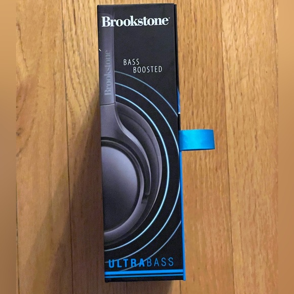 Brookstone - Picture 4 of 4